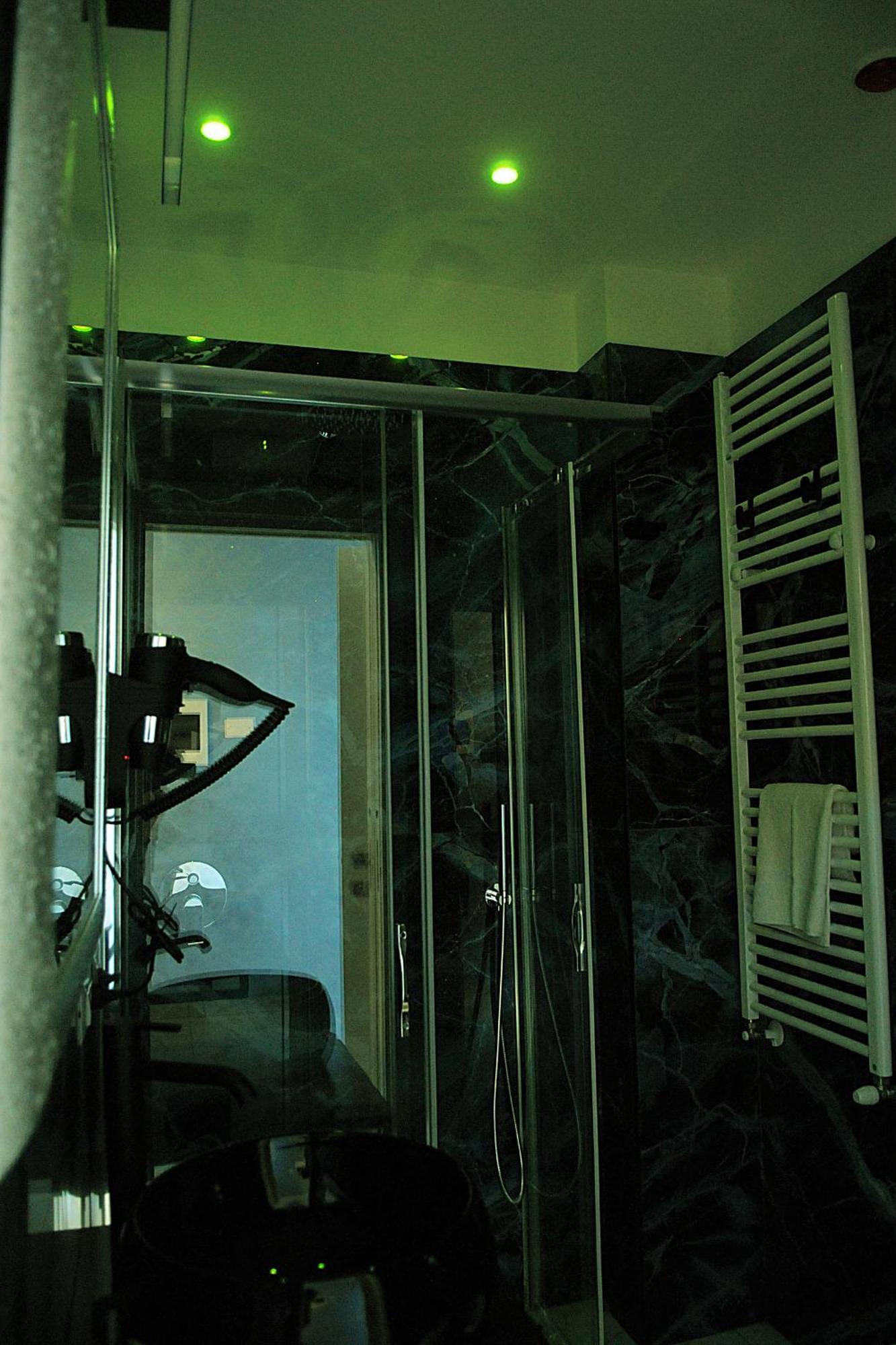 B&B Aida Rooms 切法卢 外观 照片